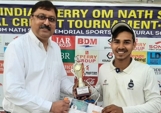 Dhruv's century, Shraddhanand College in quarterfinals