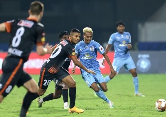 isl 7 goa played 3–3 against mumbai