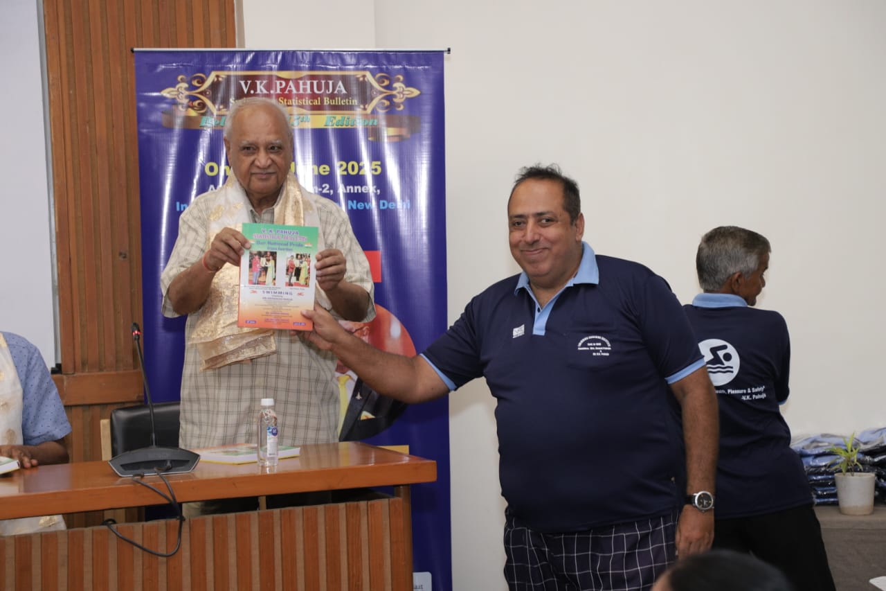 बुलेटिन की पहली कॉपी साई के पूर्व प्रशासक एवं वरिष्ठ कोच वीके शर्मा को भेंट की गई।